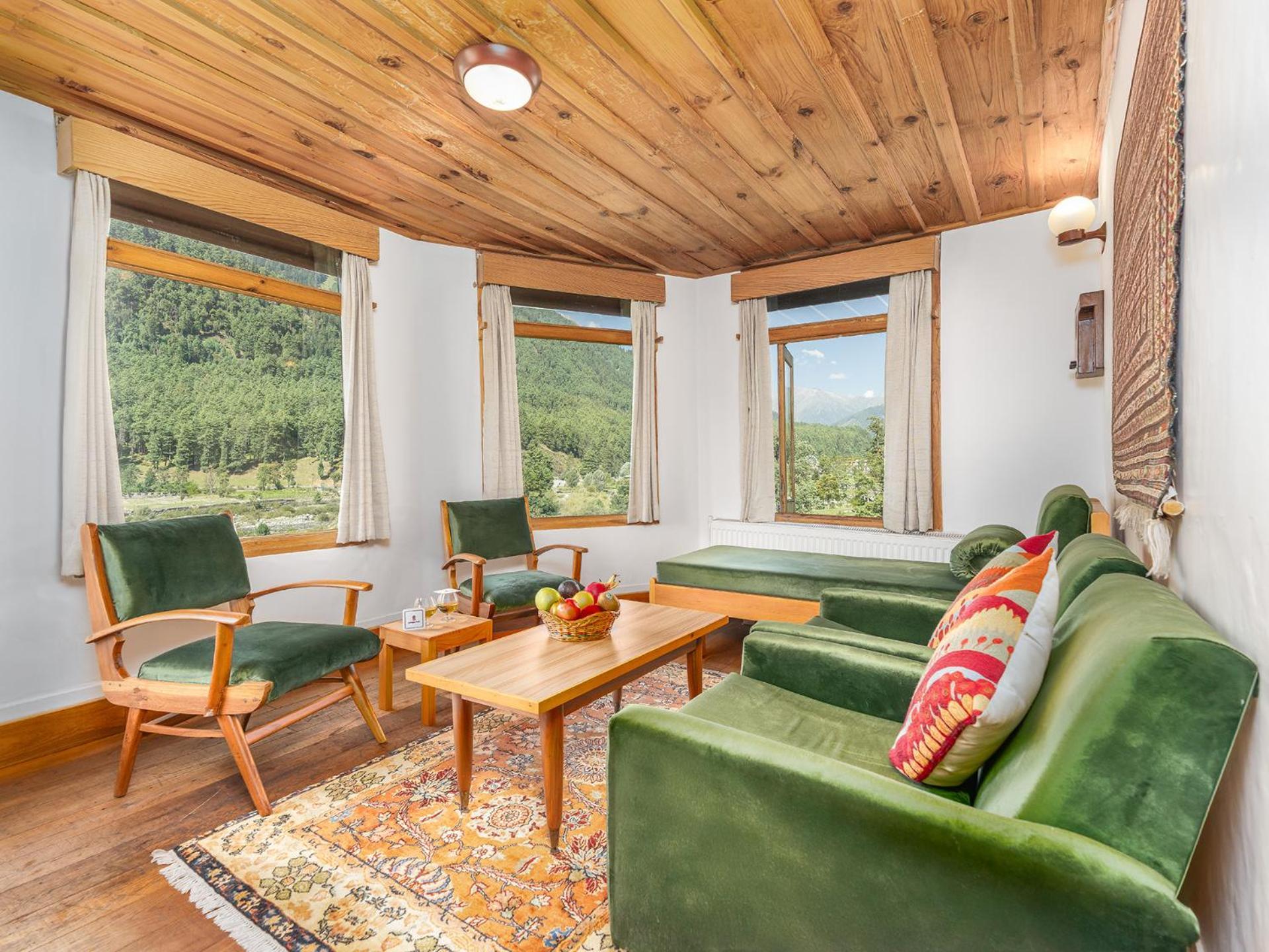 (100 m²), 1 Schlafzimmer und 1 eigene Badezimmer in Pahalgām Exterior foto
