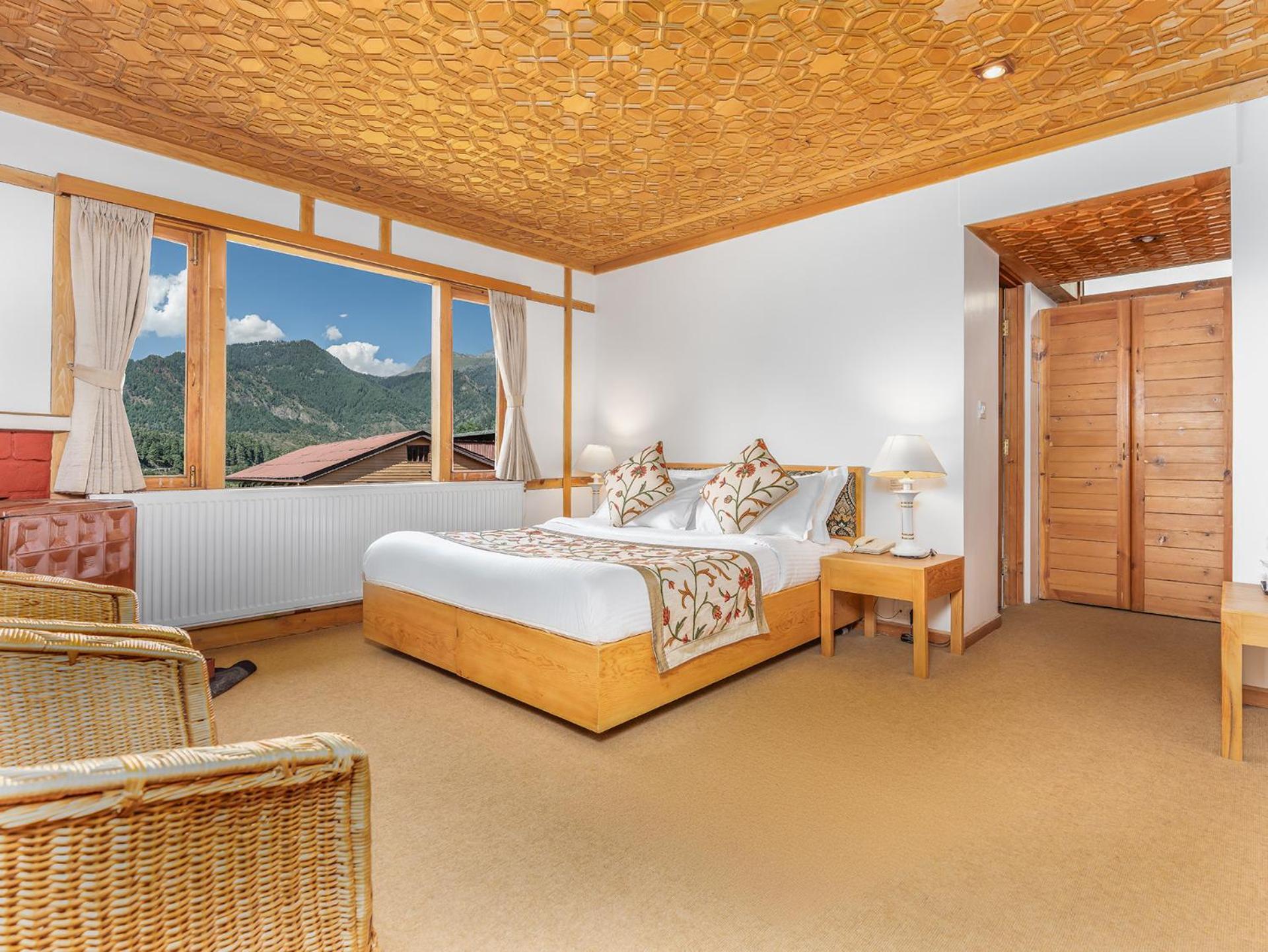 (100 m²), 1 Schlafzimmer und 1 eigene Badezimmer in Pahalgām Exterior foto