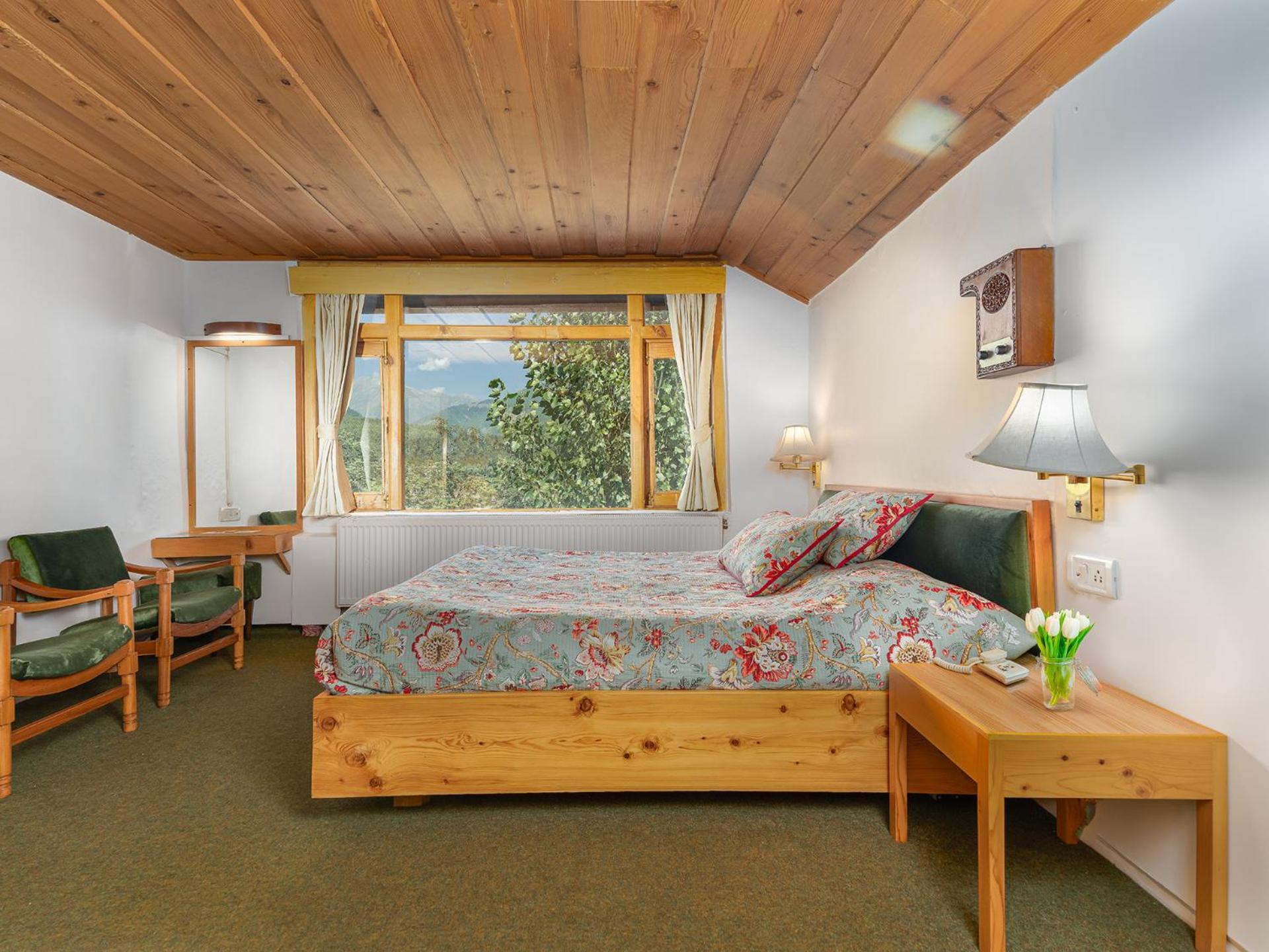 (100 m²), 1 Schlafzimmer und 1 eigene Badezimmer in Pahalgām Exterior foto
