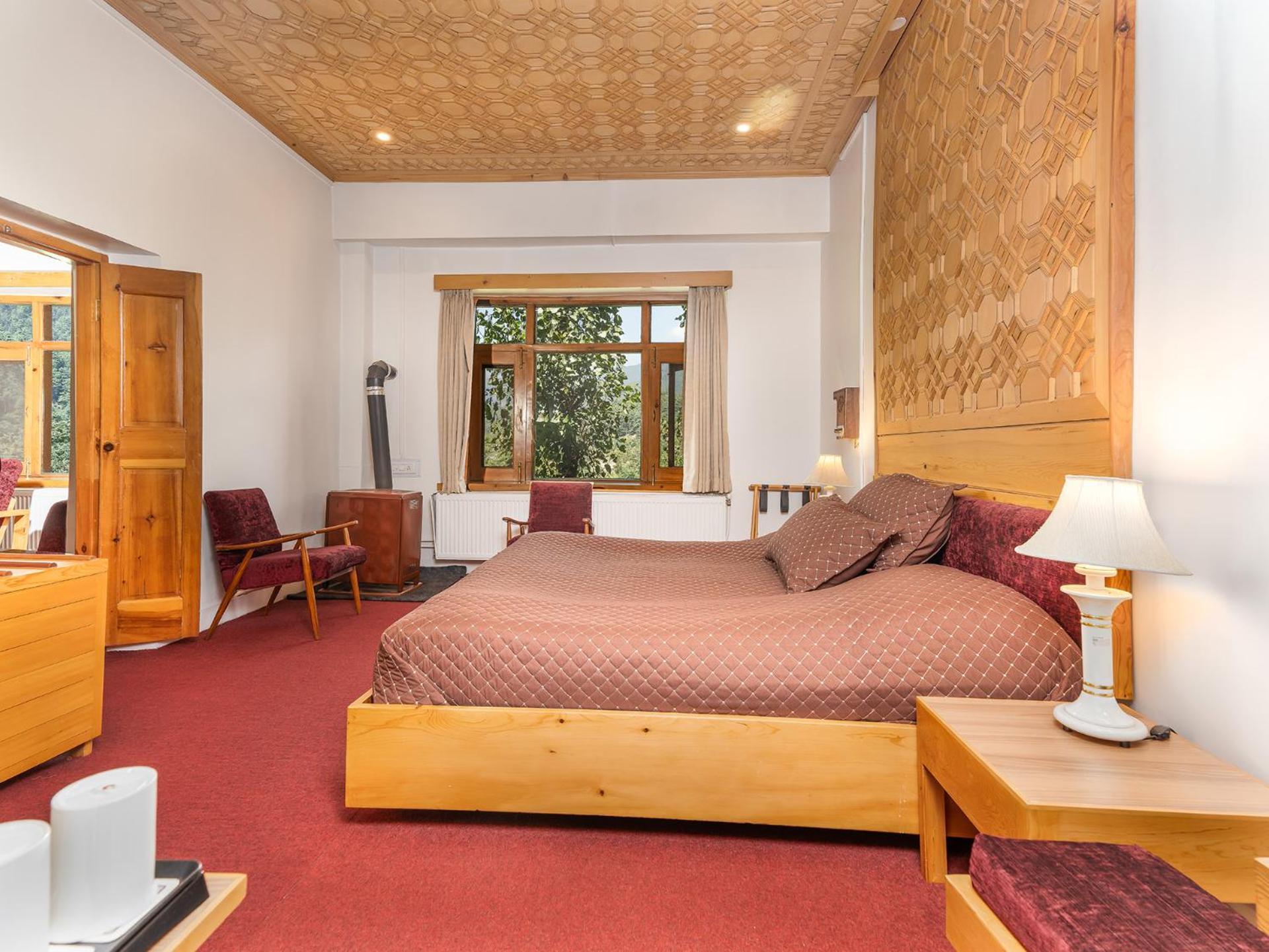 (100 m²), 1 Schlafzimmer und 1 eigene Badezimmer in Pahalgām Exterior foto